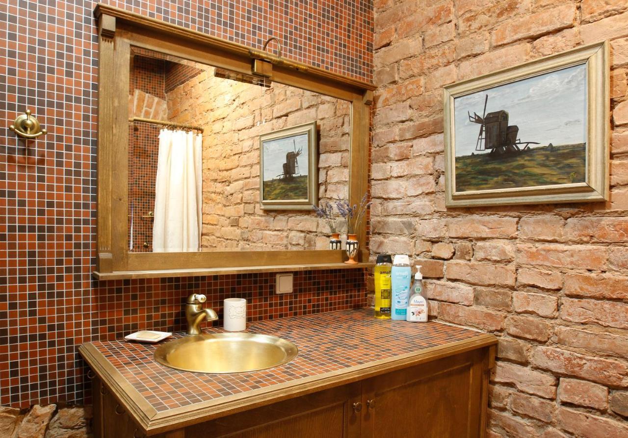 Old Town Fairytale, 2 Bedrooms And Terrace, Tartu Home エクステリア 写真
