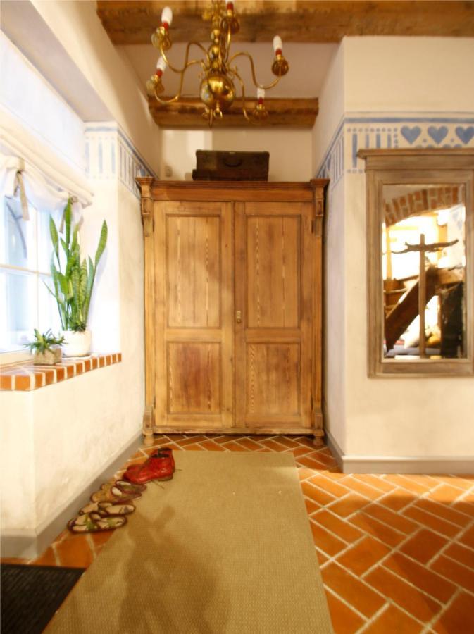 Old Town Fairytale, 2 Bedrooms And Terrace, Tartu Home エクステリア 写真
