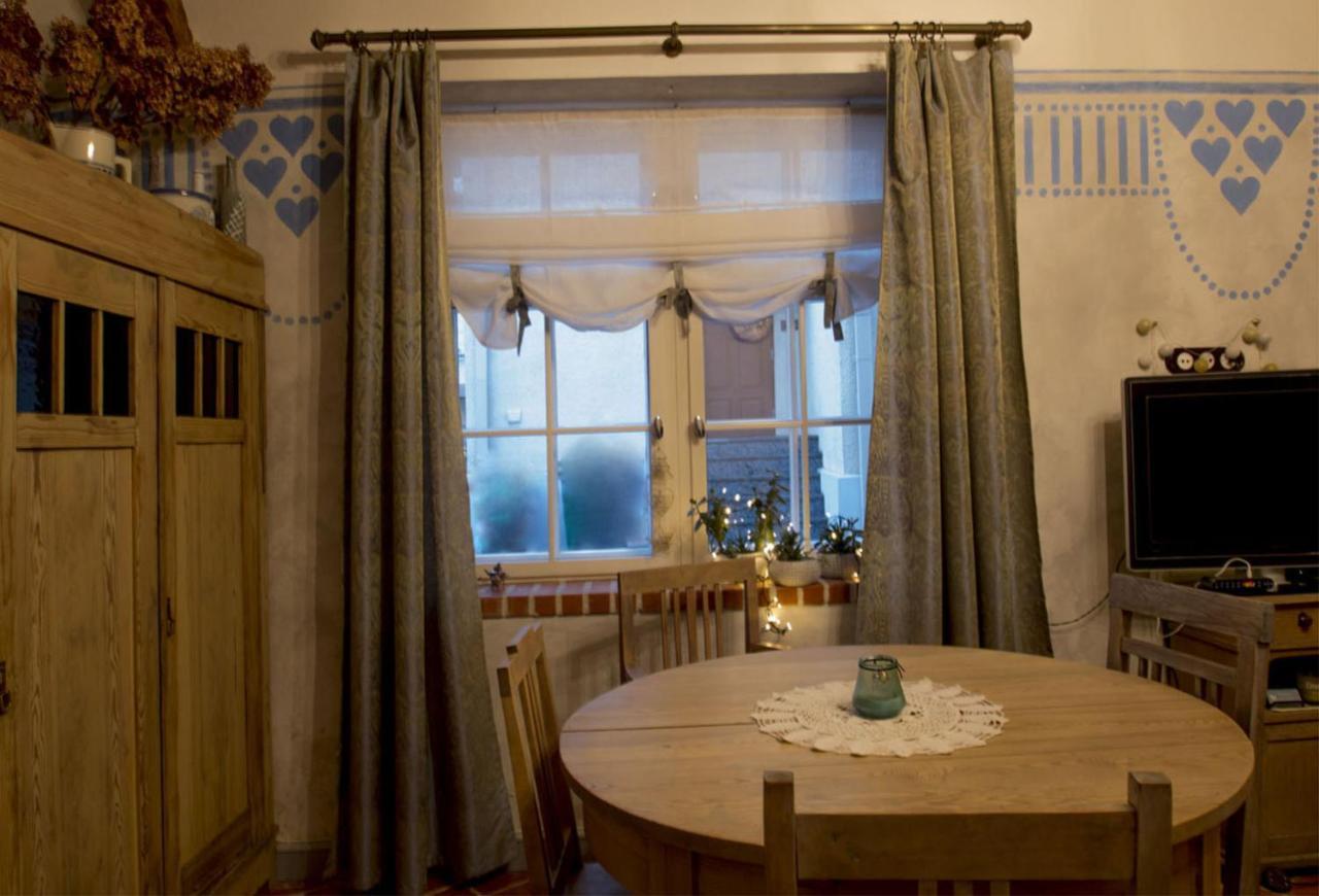 Old Town Fairytale, 2 Bedrooms And Terrace, Tartu Home エクステリア 写真
