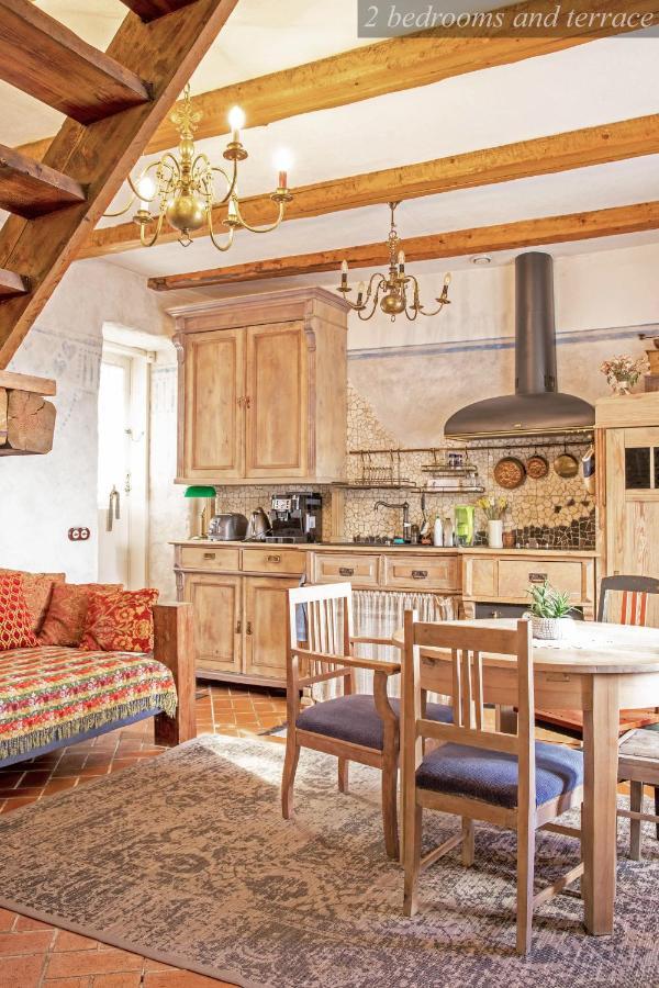 Old Town Fairytale, 2 Bedrooms And Terrace, Tartu Home エクステリア 写真