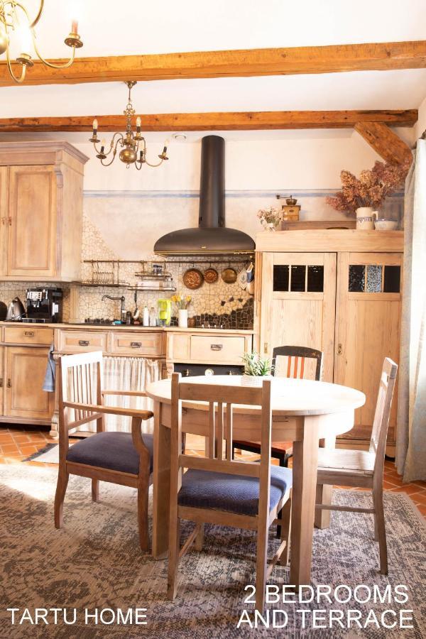 Old Town Fairytale, 2 Bedrooms And Terrace, Tartu Home エクステリア 写真